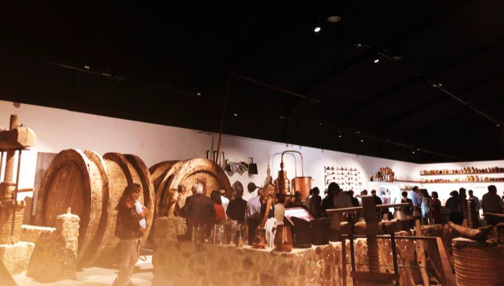 Mesur da luz al nuevo Museo del Vino