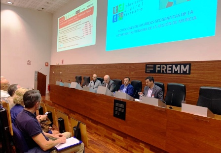 Instaladores y administradores de fincas perfilan en FREMM la adaptación de las antenas colectivas